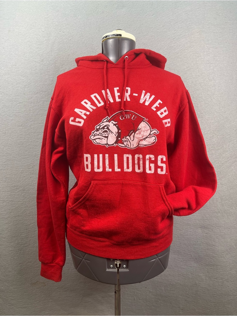 Men's Gardner-Webb University Official
Bulldogs Adult Pull-Over Hoodie Red
Small